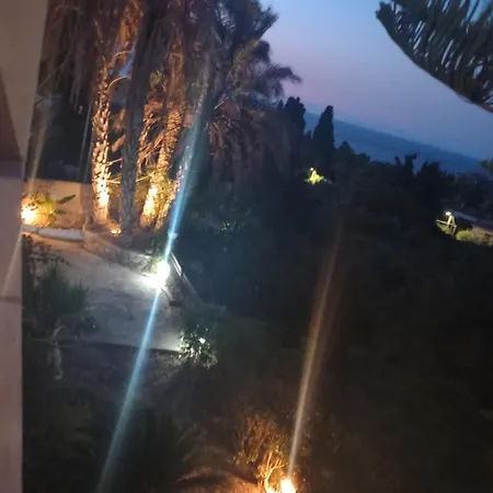 Апартаменты Dali Sea View *